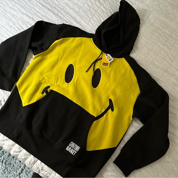 Chinatown Market Big Smiley Hoodie - New - Men’s XL - Black/Yellow - Picture 2 of 7